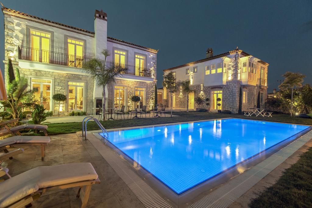 Casa Bella +12 2*